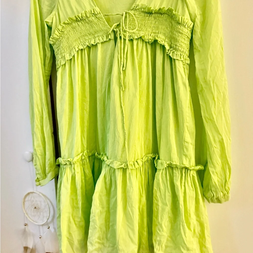 Nicholas Lime Green Dress perfect for summer - Picture 2 of 5